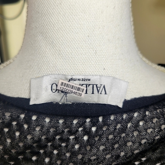 Valentino Black Tropical Floral & Parrot Applique dress - Picture 9 of 10